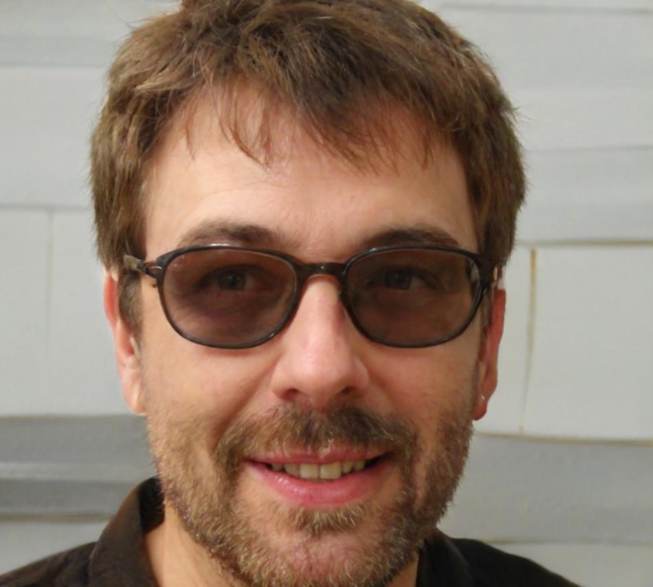 Portrait de Laurent Rousseau, consultant en stratégie financière